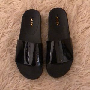 Black patent pool slides